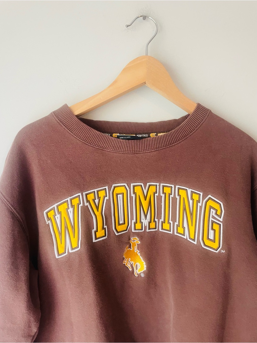 Vintage Wyoming Brown Crewneck Sweatshirt with Yellow Logo - Picture 3 of 8